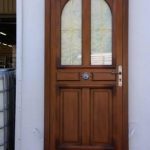 Vente et livraison de menuiseries portes d'entrée, porte fenêtre, fenêtres et volets en bois proche de Vernon dans l' Eure Vente et livraison de menuiseries portes d'entrée, porte fenêtre, fenêtres et volets en bois proche de Louviers dans l' Eure