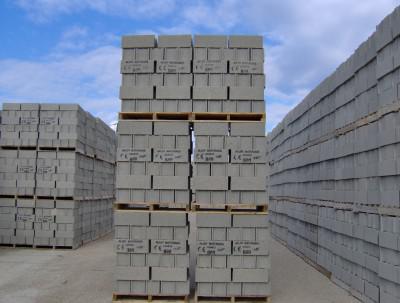AGGLOS 10 15 20 CHAINAGE ANGLE BLOC A BANCHER à AILLY dans l'Eure FABRICANT BLOCS PARPAINGS NORMANDIE 27 FABRICANT BLOCS PARPAINGS LOUVIERS 27 FABRICANT BLOCS PARPAINGS GAILLON 27